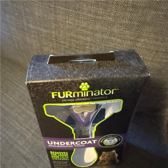 FURminator Short Hair Cat Deshedding Tool - Picture 8 of 10